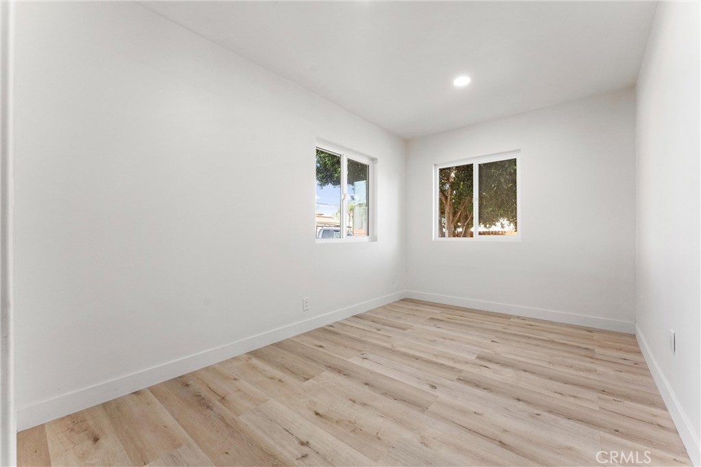 MLS #OC25257296 image #15