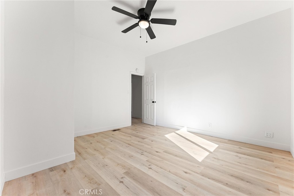 MLS #OC25257296 image #18