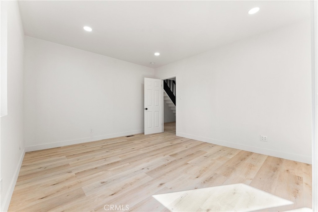 MLS #OC25257296 image #20