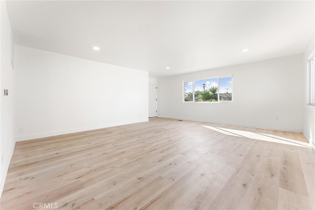 MLS #OC25257296 image #7