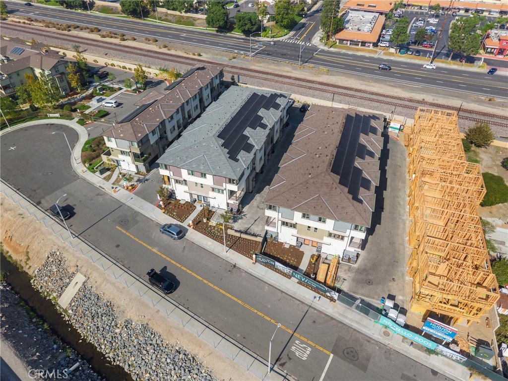 MLS #OC25257298 image #35