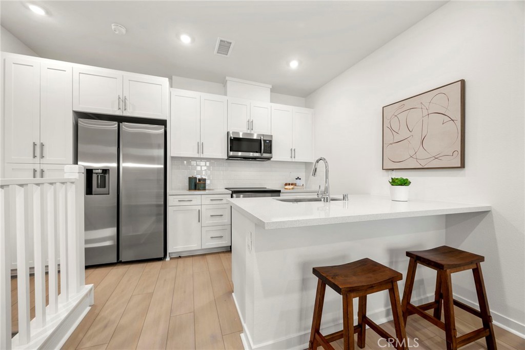 MLS #OC25257298 image #8