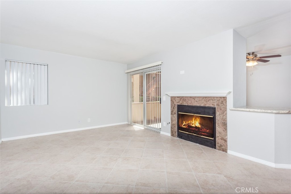 MLS #OC25257301 image #1