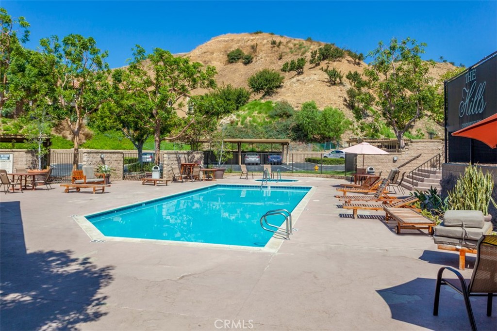 MLS #OC25257301 image #13