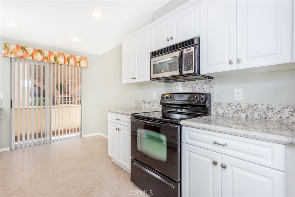 MLS #OC25257301 image #4