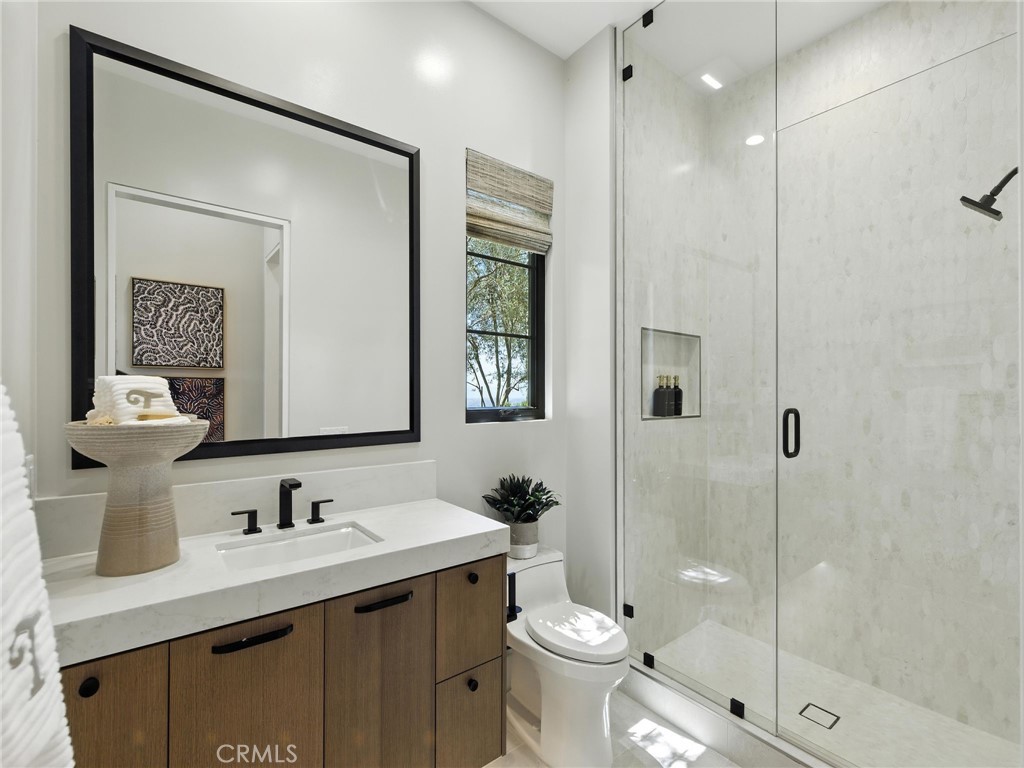 MLS #OC25257390 image #16