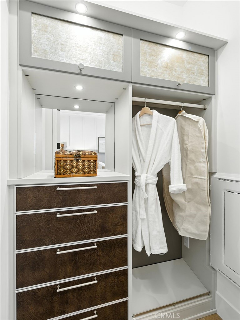 MLS #OC25257390 image #17