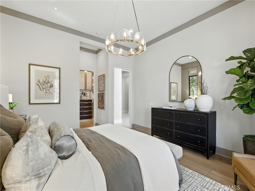 MLS #OC25257390 image #18