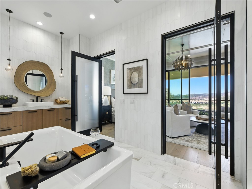 MLS #OC25257390 image #26