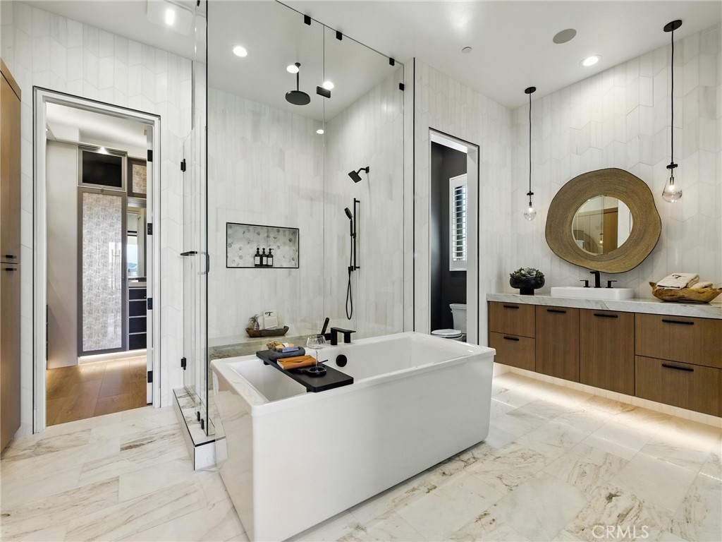 MLS #OC25257390 image #27