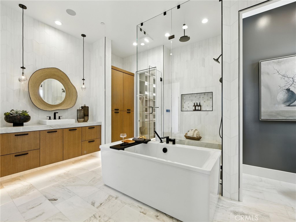 MLS #OC25257390 image #28