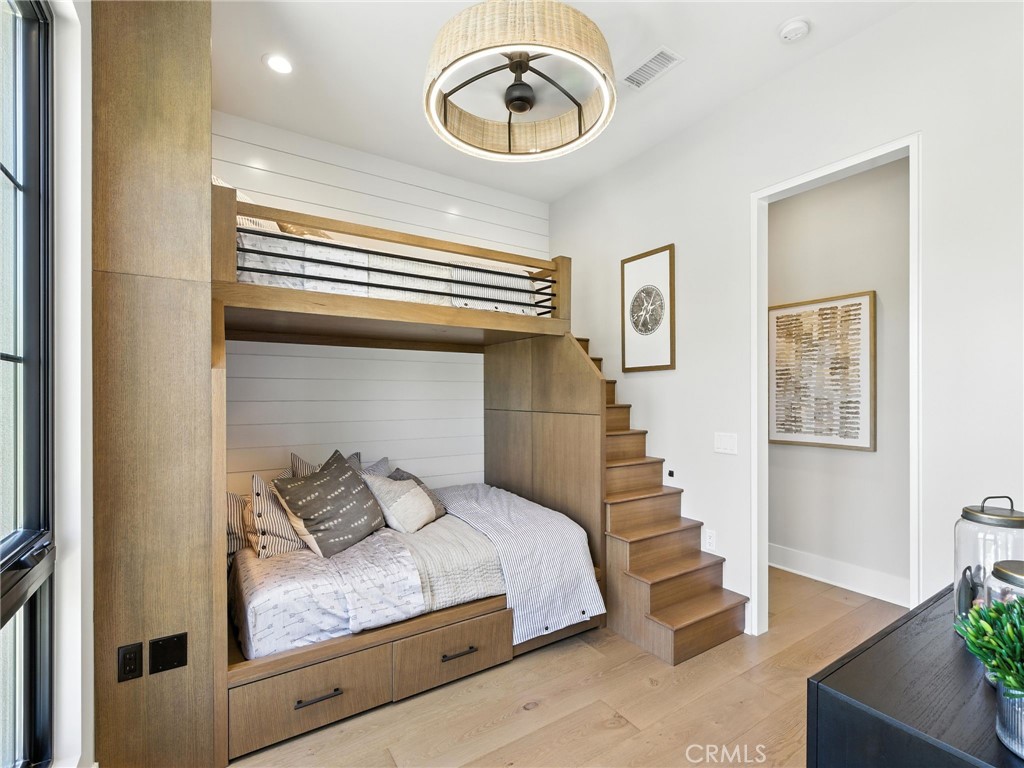 MLS #OC25257390 image #37