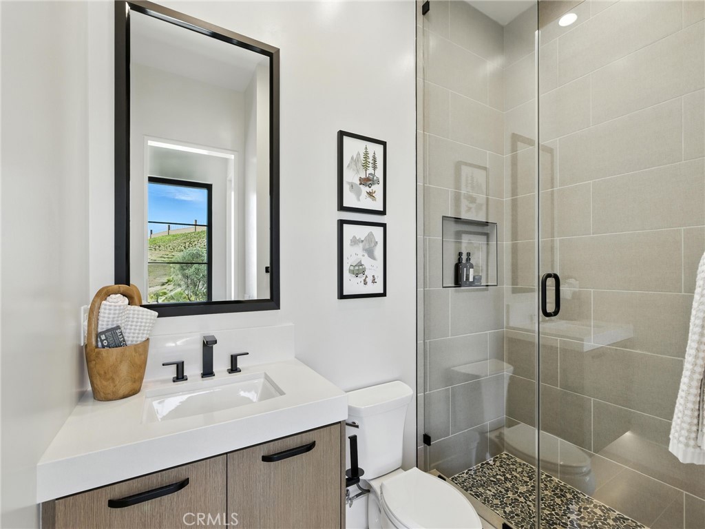 MLS #OC25257390 image #38