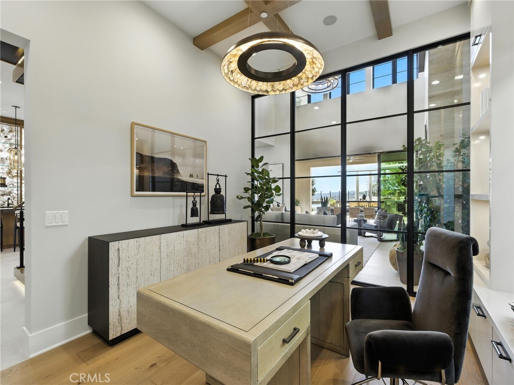 MLS #OC25257390 image #4