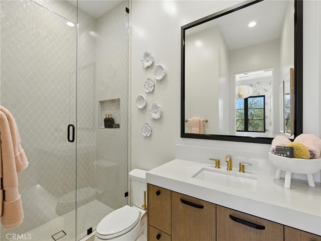 MLS #OC25257390 image #41