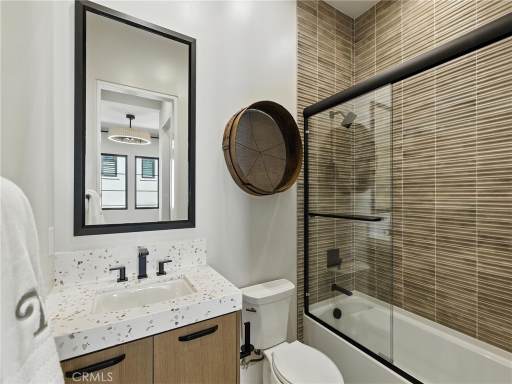 MLS #OC25257390 image #44