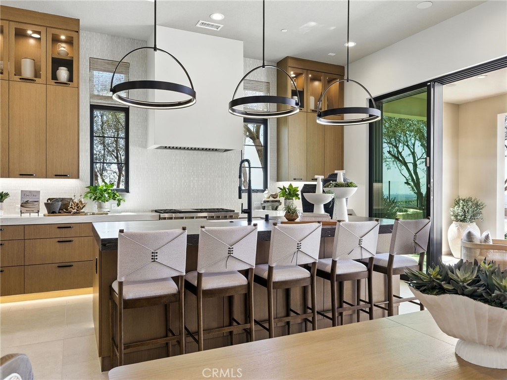 MLS #OC25257390 image #9