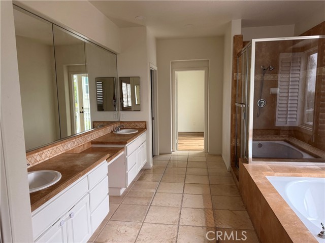 MLS #OC25257413 image #11