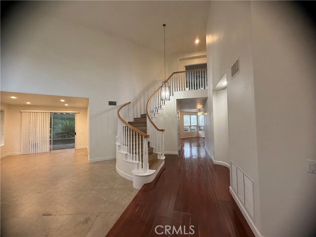 MLS #OC25257413 image #7