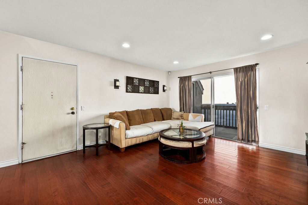 MLS #OC25257422 image #11