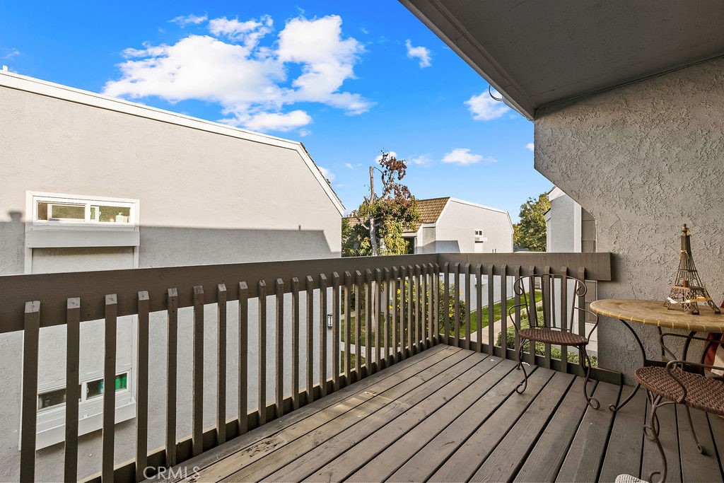 MLS #OC25257422 image #12