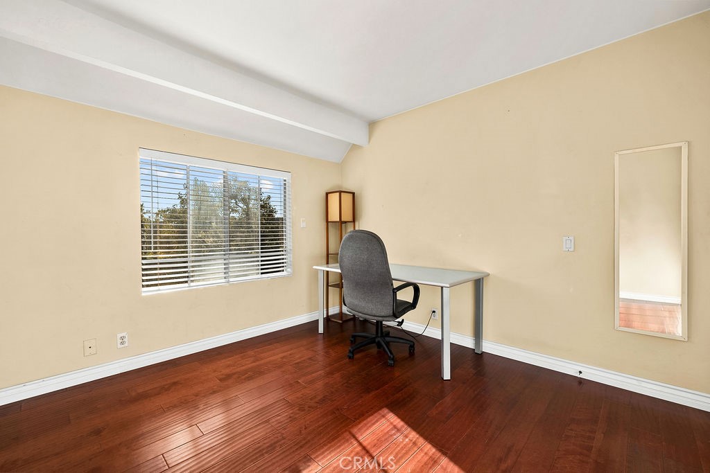 MLS #OC25257422 image #21