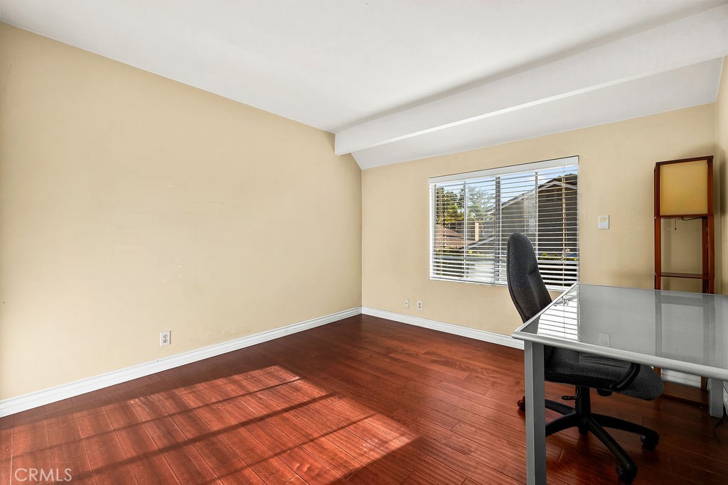 MLS #OC25257422 image #22