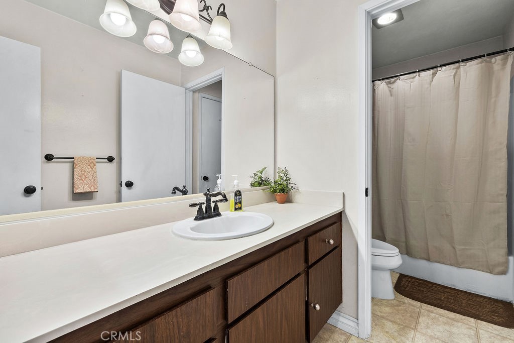 MLS #OC25257422 image #23