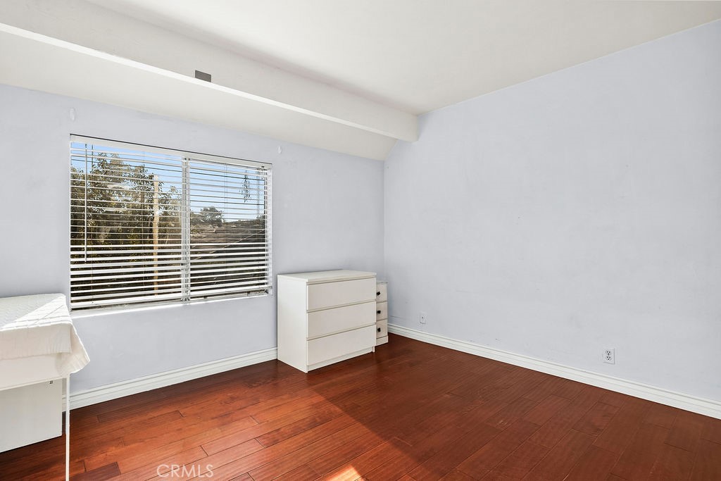 MLS #OC25257422 image #25