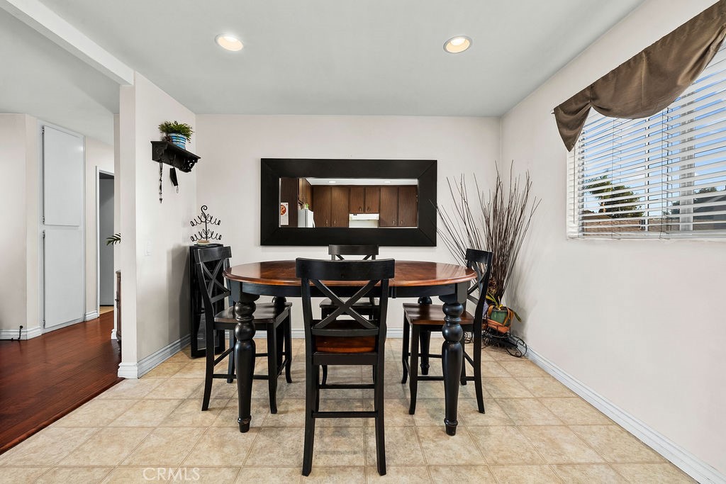 MLS #OC25257422 image #4