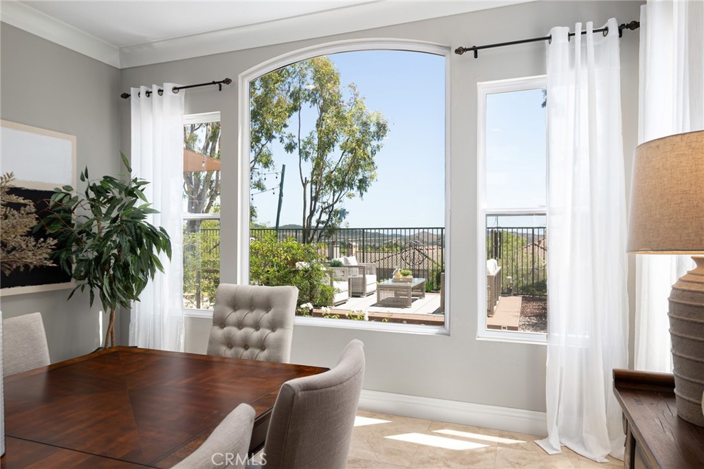 MLS #OC25257442 image #11