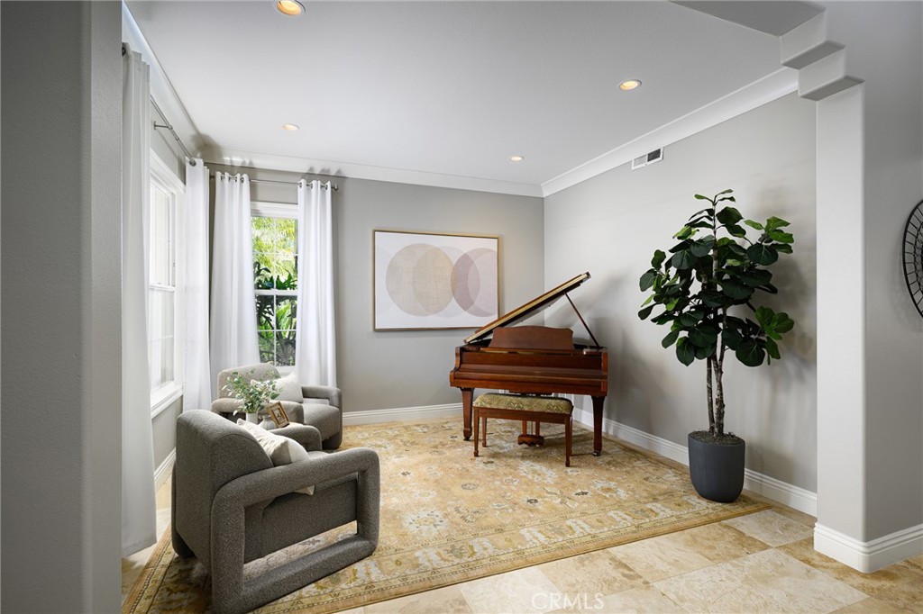 MLS #OC25257442 image #12