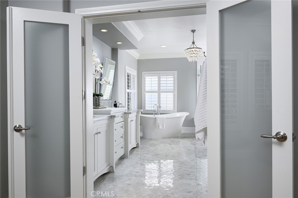 MLS #OC25257442 image #18