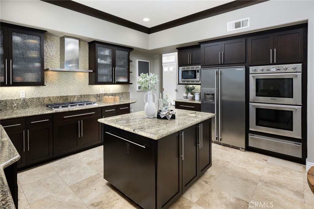 MLS #OC25257442 image #4