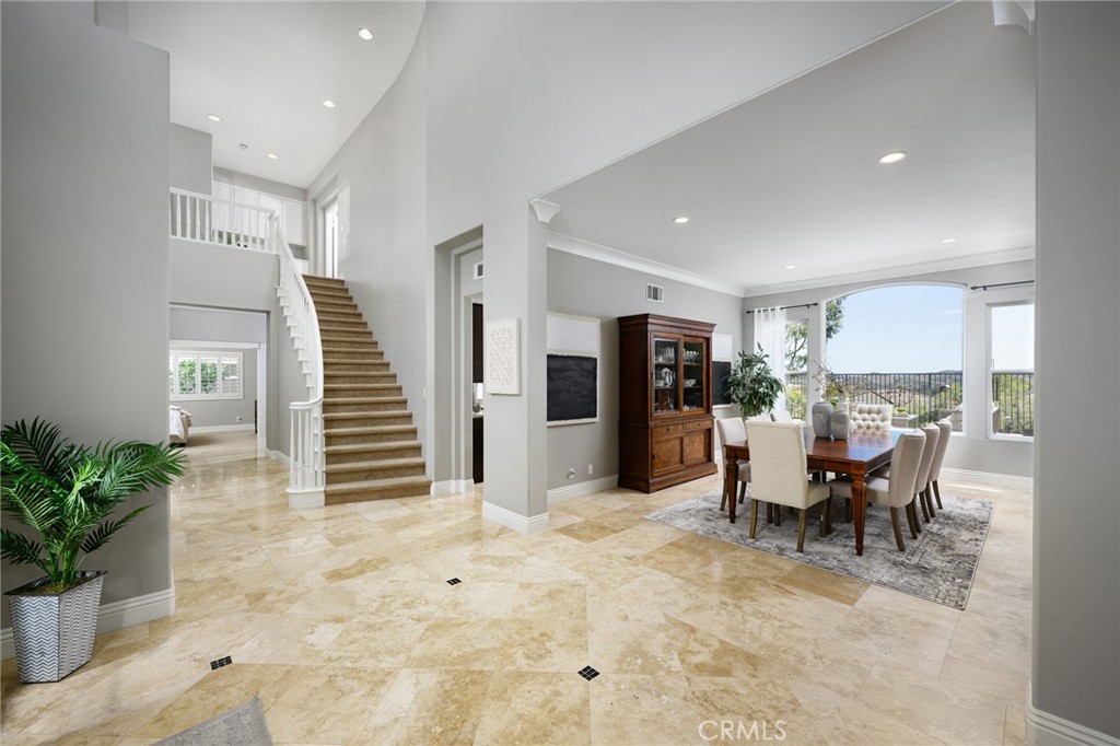 MLS #OC25257442 image #9