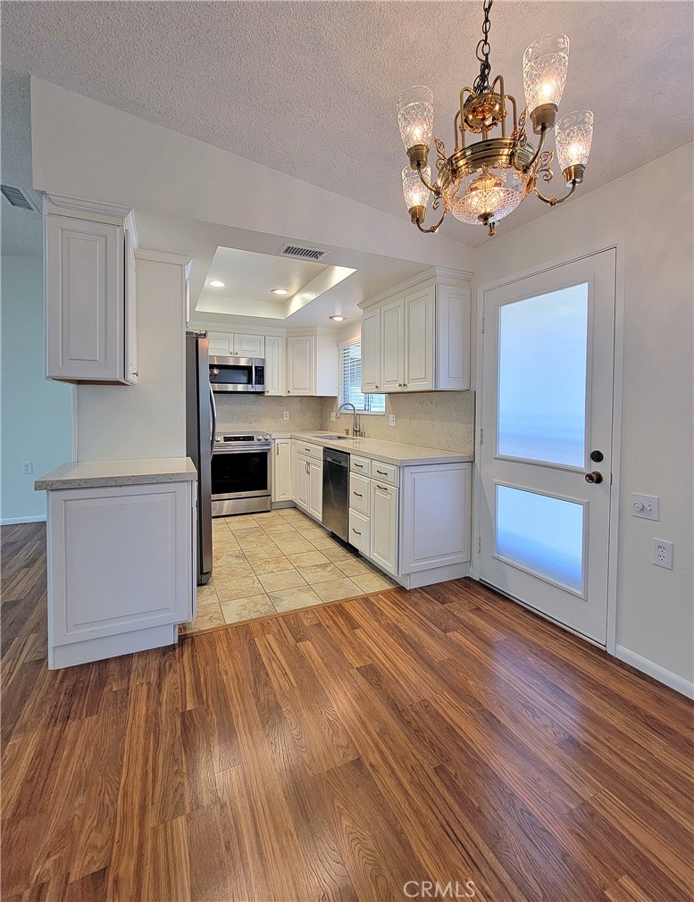 MLS #OC25257450 image #10