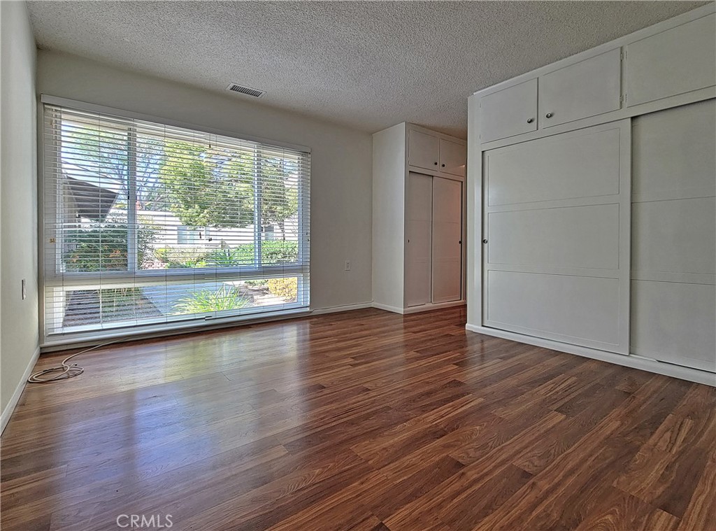 MLS #OC25257450 image #23