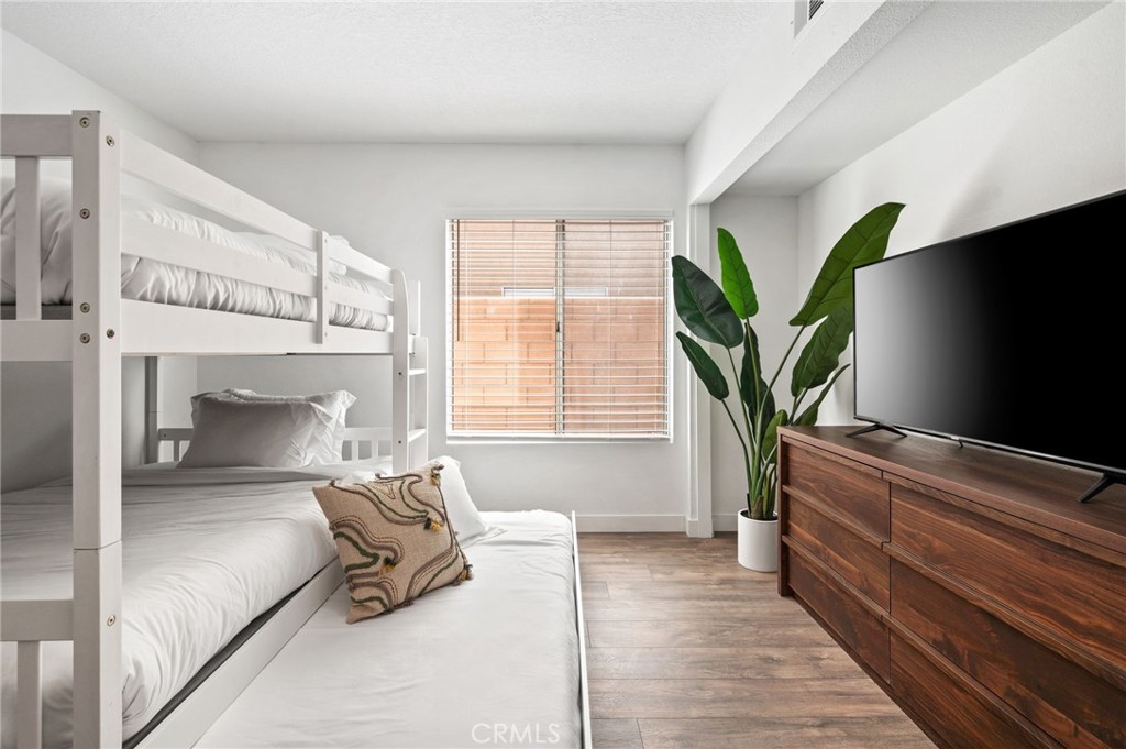 MLS #OC25257498 image #34