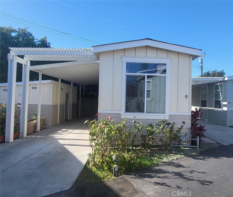 MLS #OC25257503 image #0