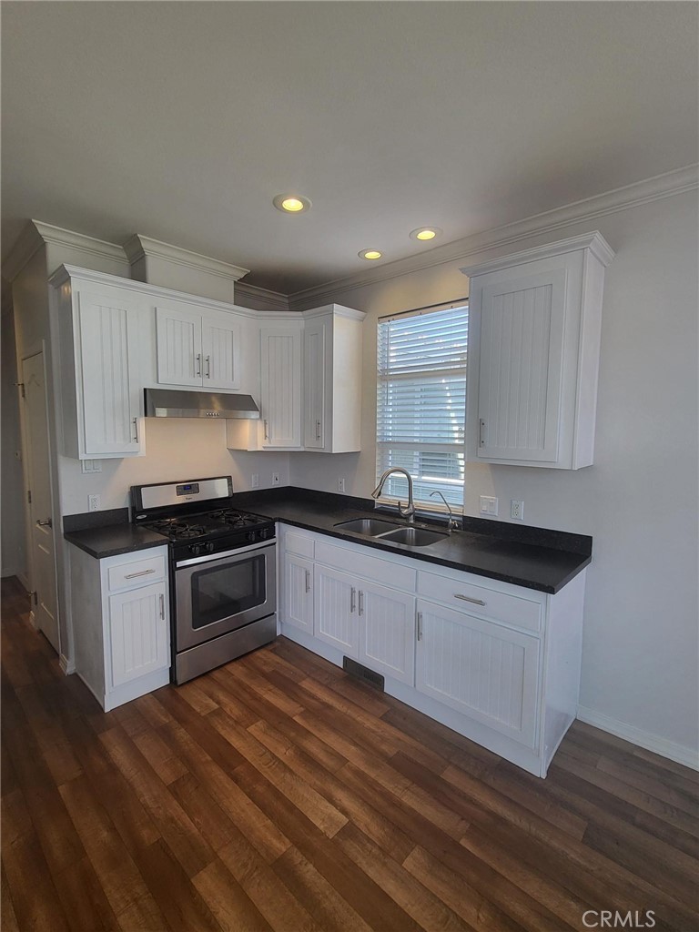 MLS #OC25257503 image #12