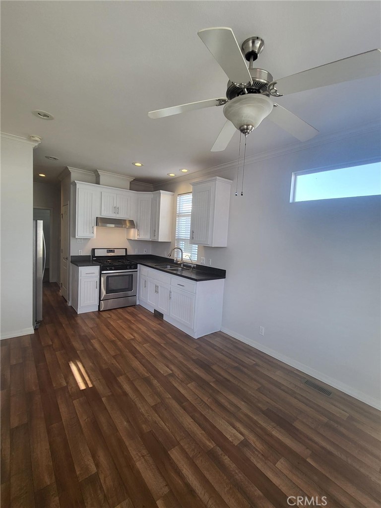 MLS #OC25257503 image #15