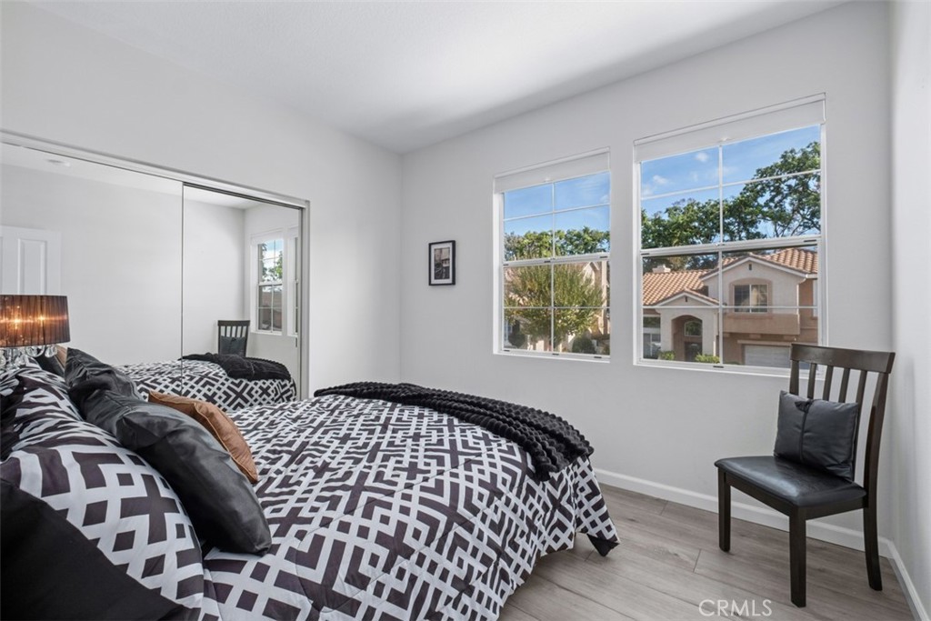 MLS #OC25257564 image #16