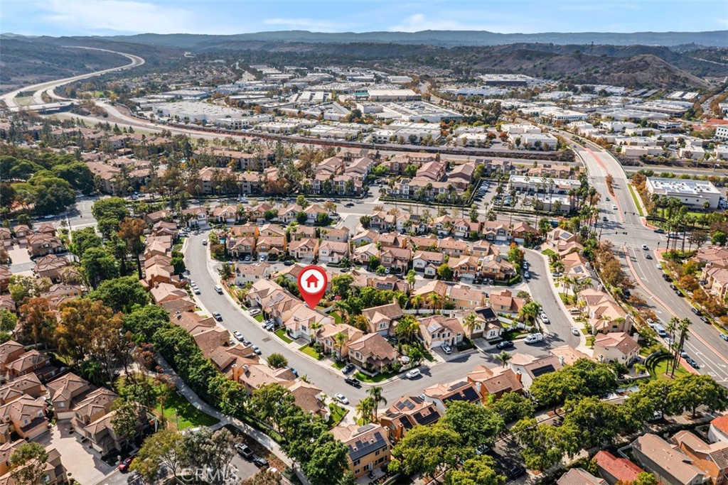 MLS #OC25257564 image #30