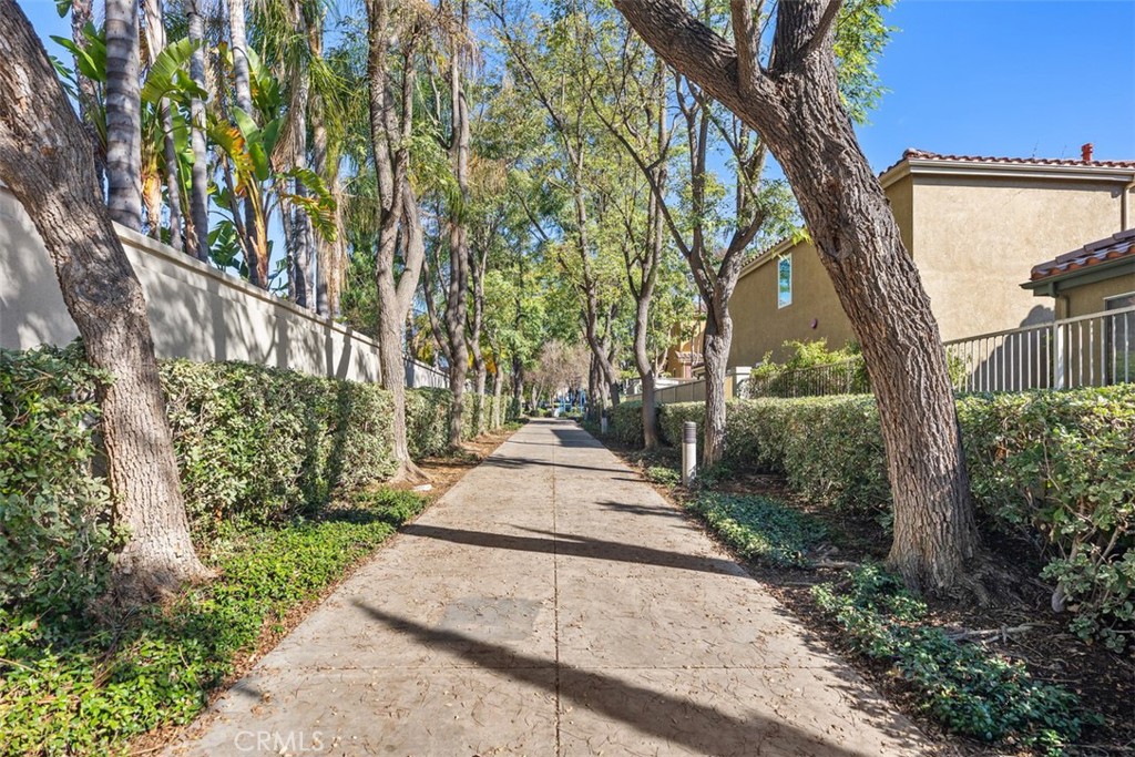 MLS #OC25257564 image #33