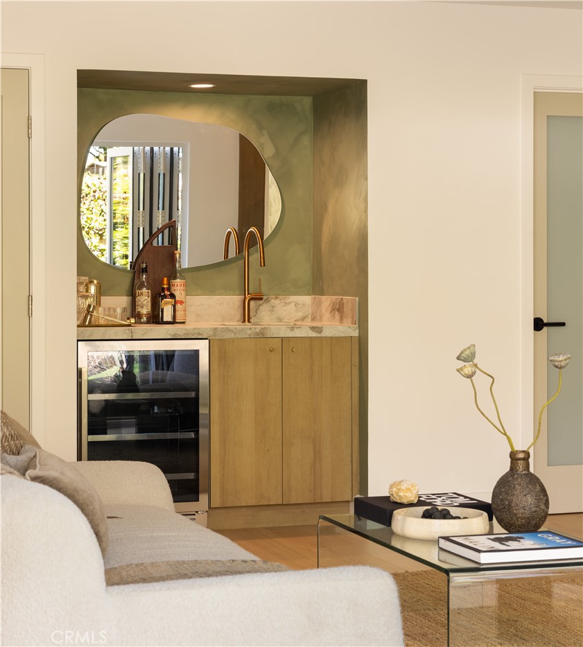 MLS #OC25257592 image #10