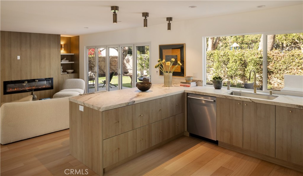 MLS #OC25257592 image #7