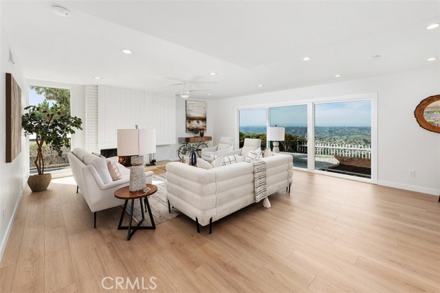 MLS #OC25257688 image #3