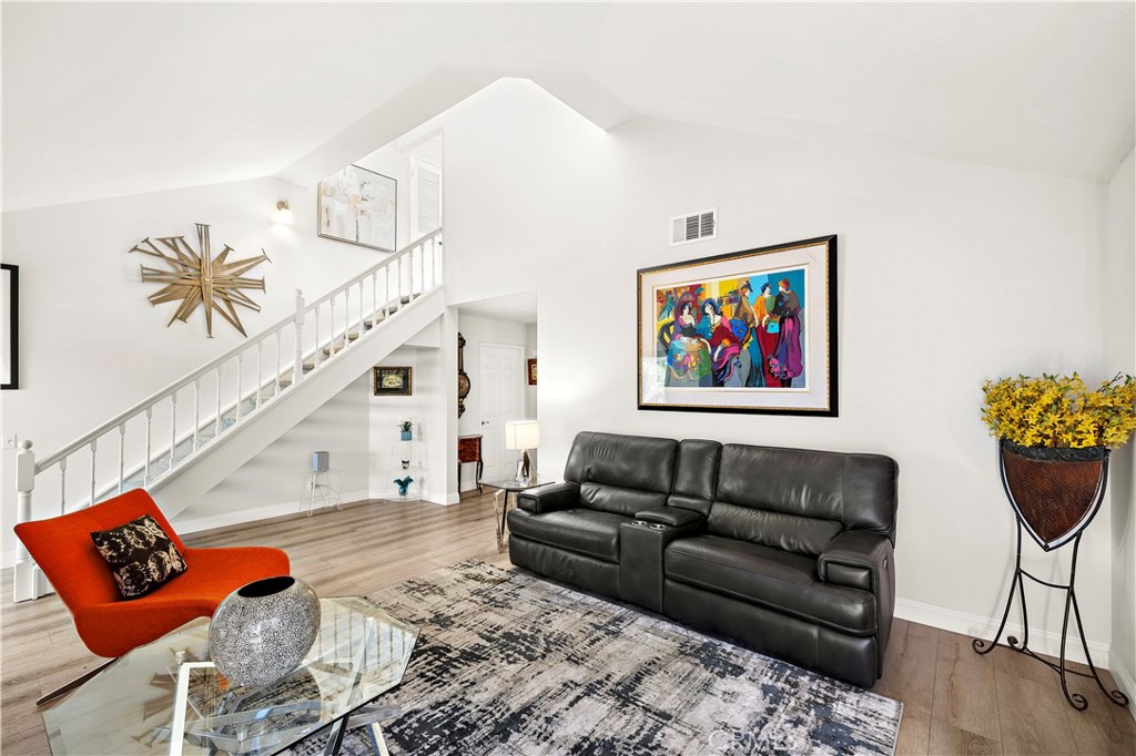 MLS #OC25257714 image #10