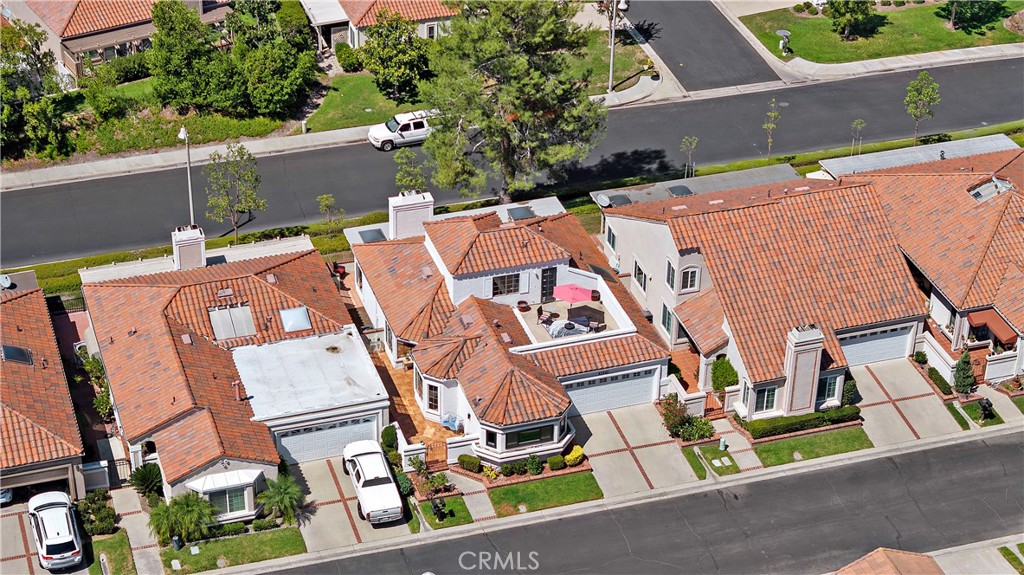 MLS #OC25257714 image #43