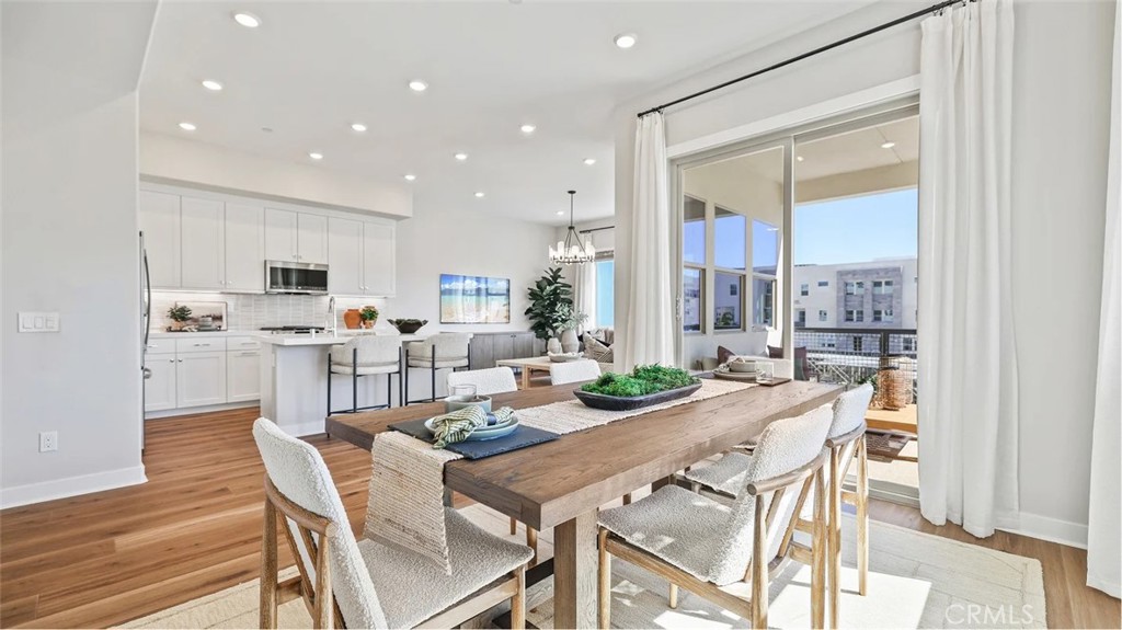 MLS #OC25257735 image #2